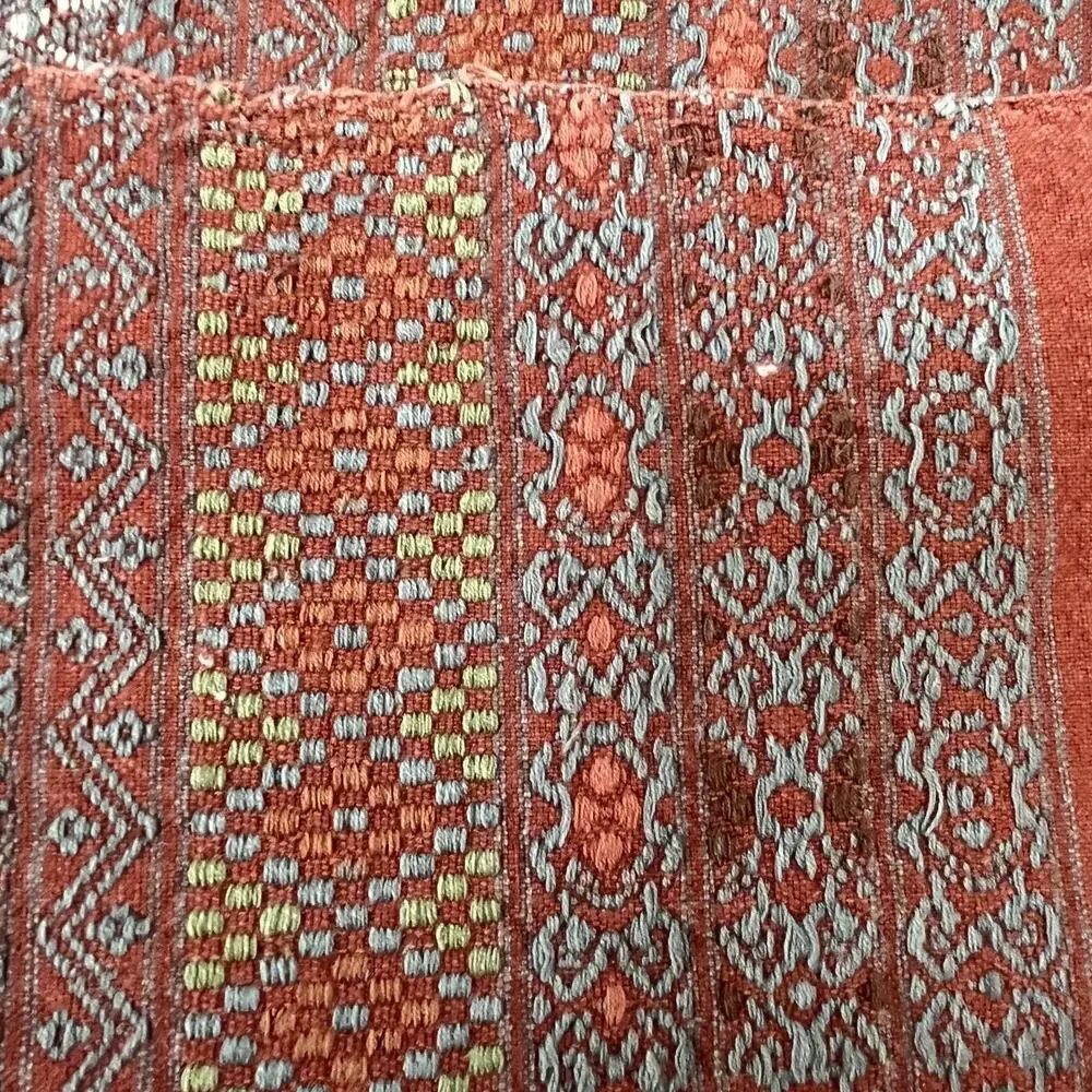 4 Vintage Linen Placemats 13in x 18in Hand-Woven Geometric Tasseled